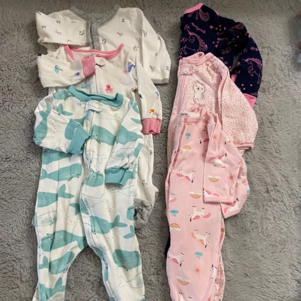 6pc lot of baby girl sleepers